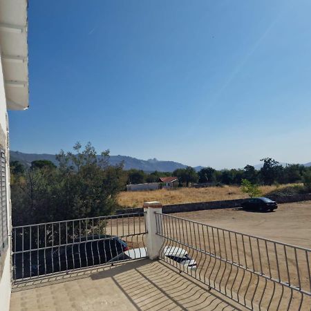 El Nido Del Aguila Hotel Las Gacelas, Becerril Becerril de la Sierra Ngoại thất bức ảnh